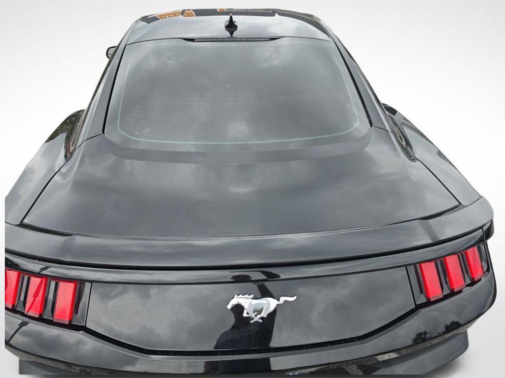 Ford Mustang 2024