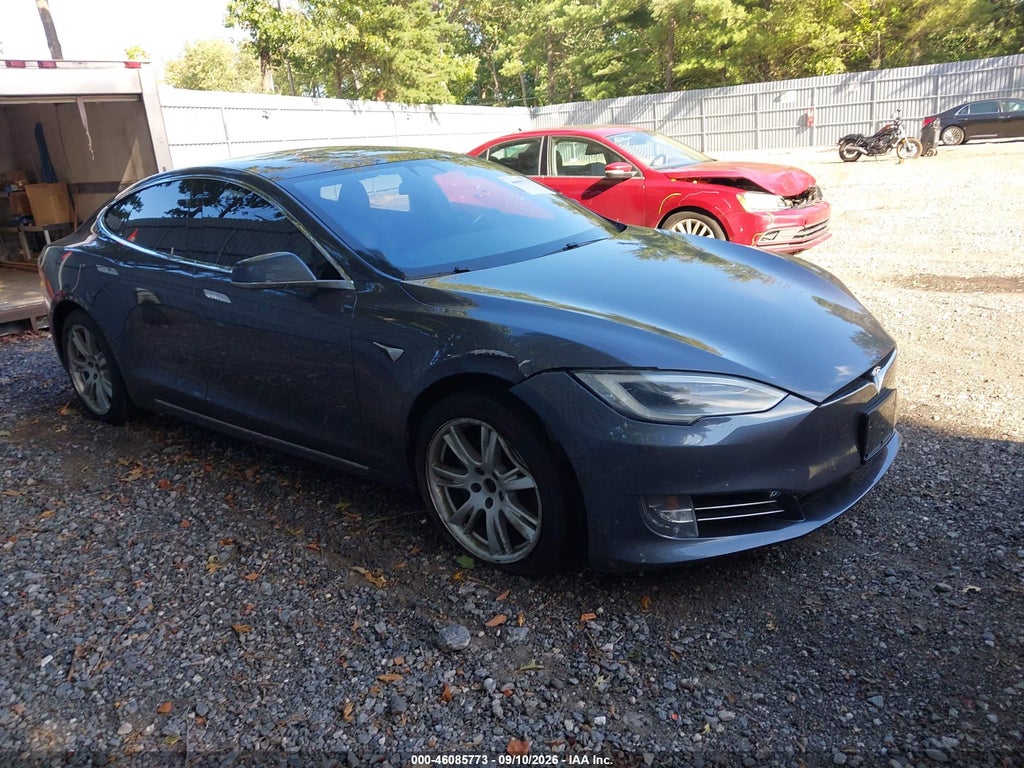 Tesla Model S 2021