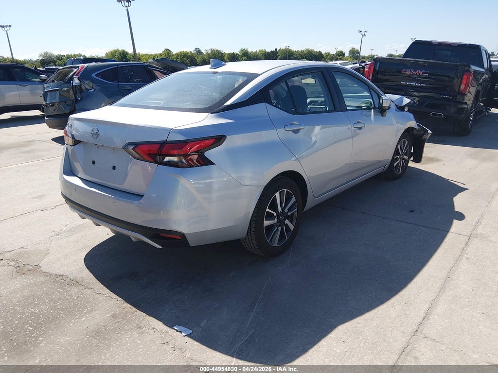 Nissan Versa 2025