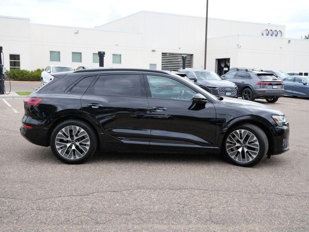 Audi Q8 e-tron 2024