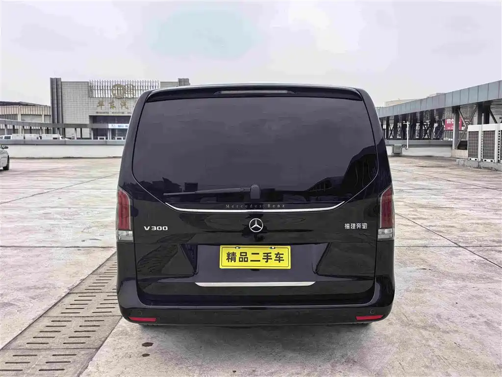Mercedes-Benz V-Класс 2025
