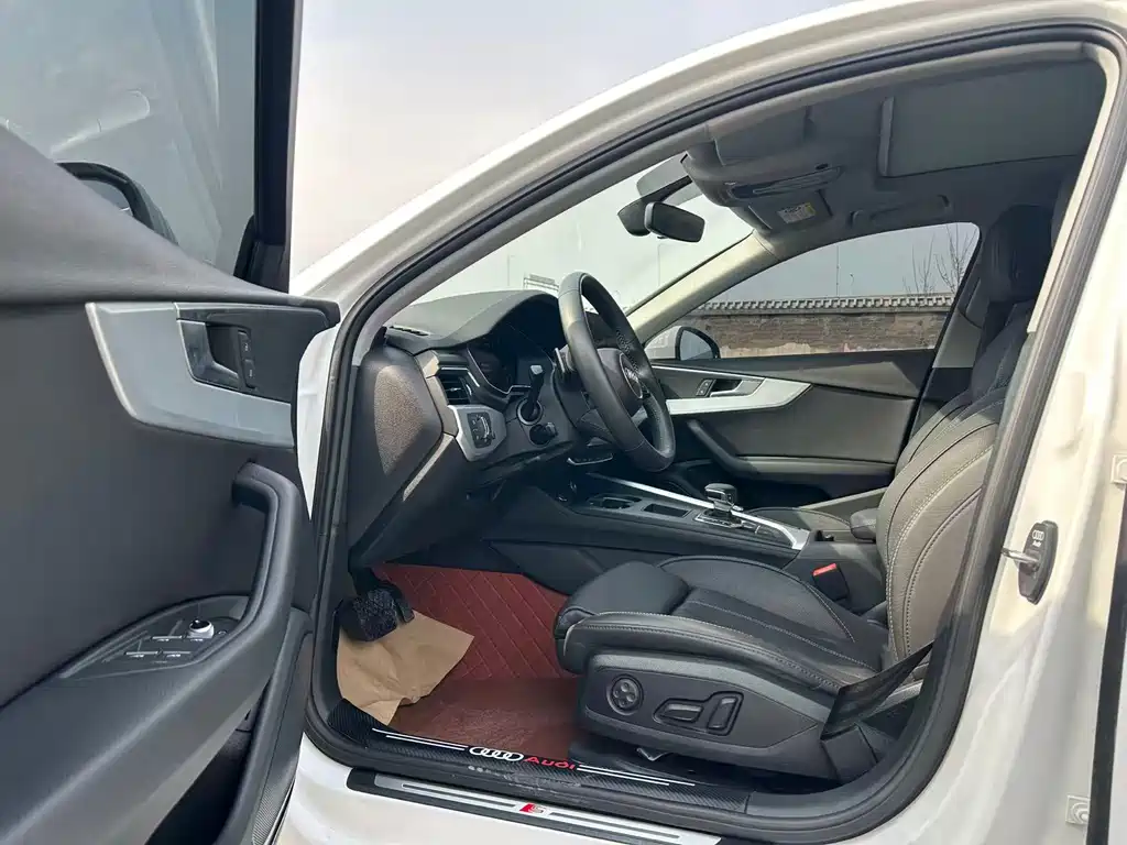 Audi A4 2021