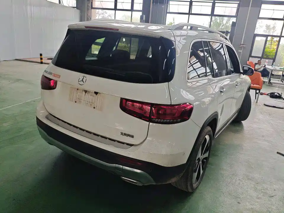 Mercedes-Benz GLB 2021