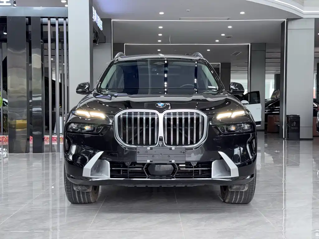 BMW X7 2023