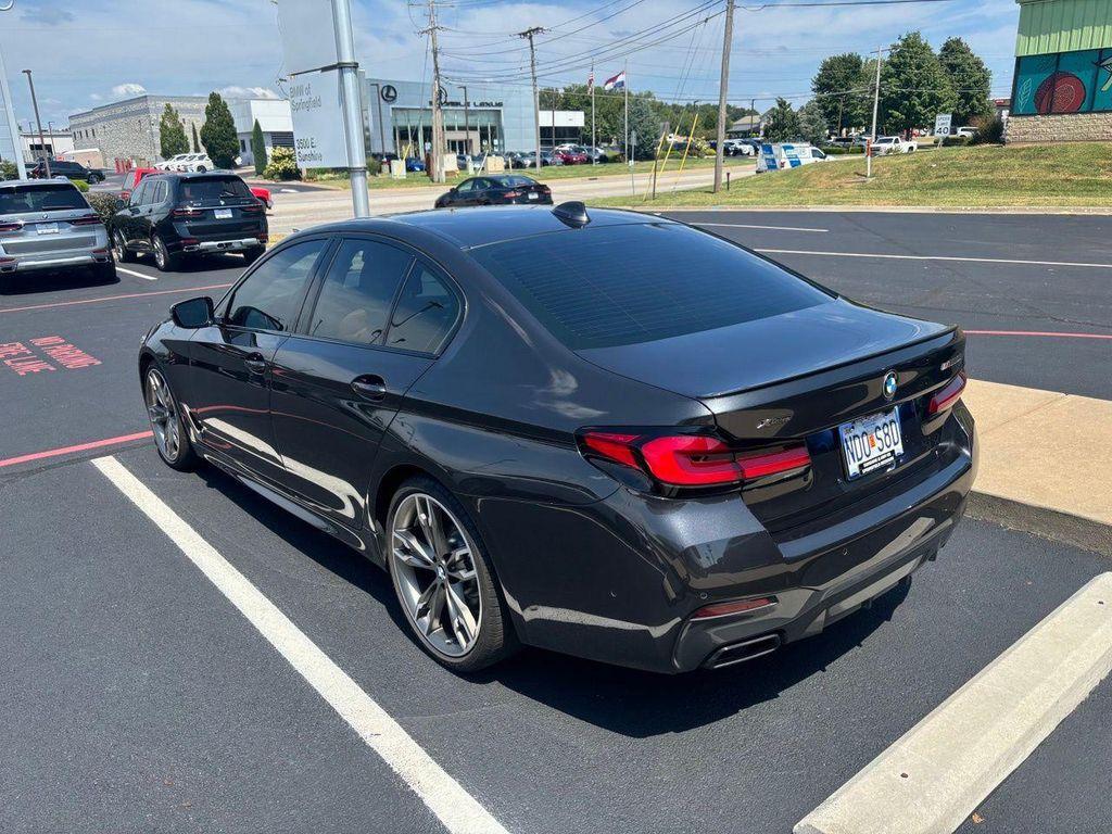 BMW M550 2022