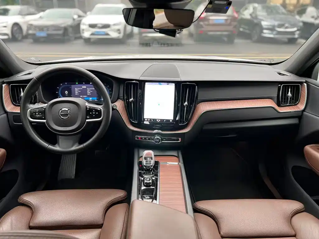 Volvo XC60 2024