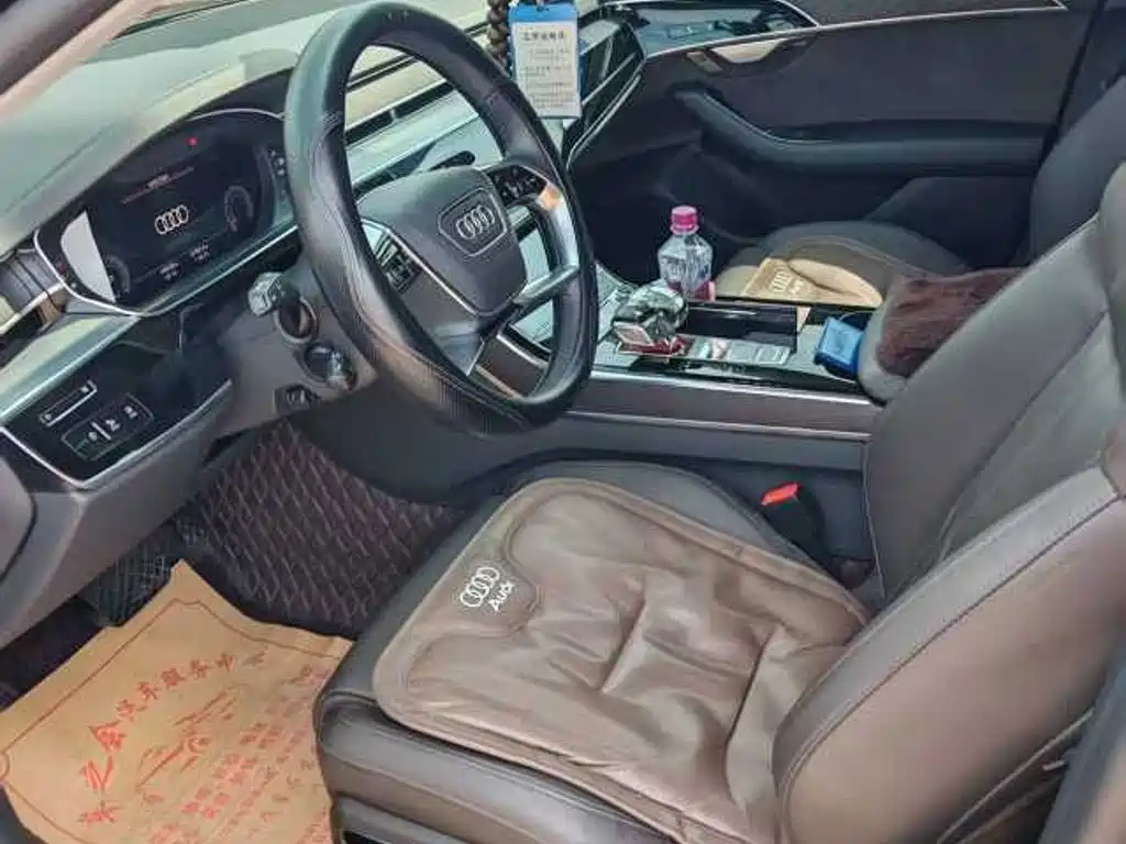 Audi A8 2025