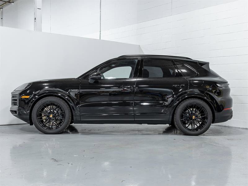 Porsche Cayenne 2025