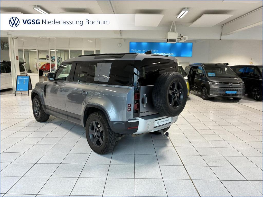 Land Rover Defender 2023