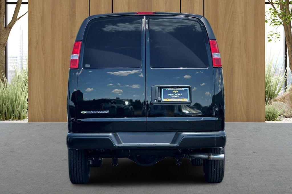 Chevrolet Express 2026