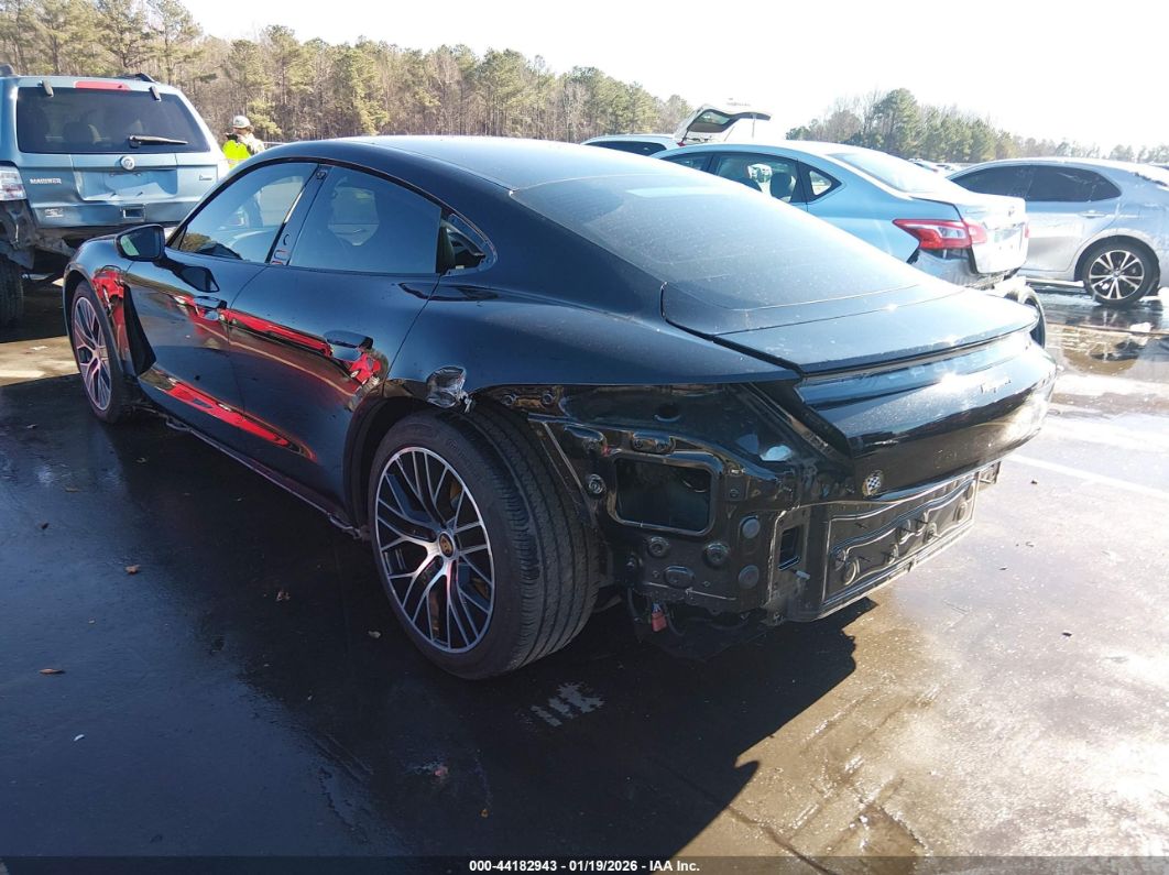 Porsche Taycan 2022