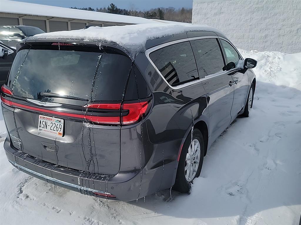 Chrysler Pacifica 2023