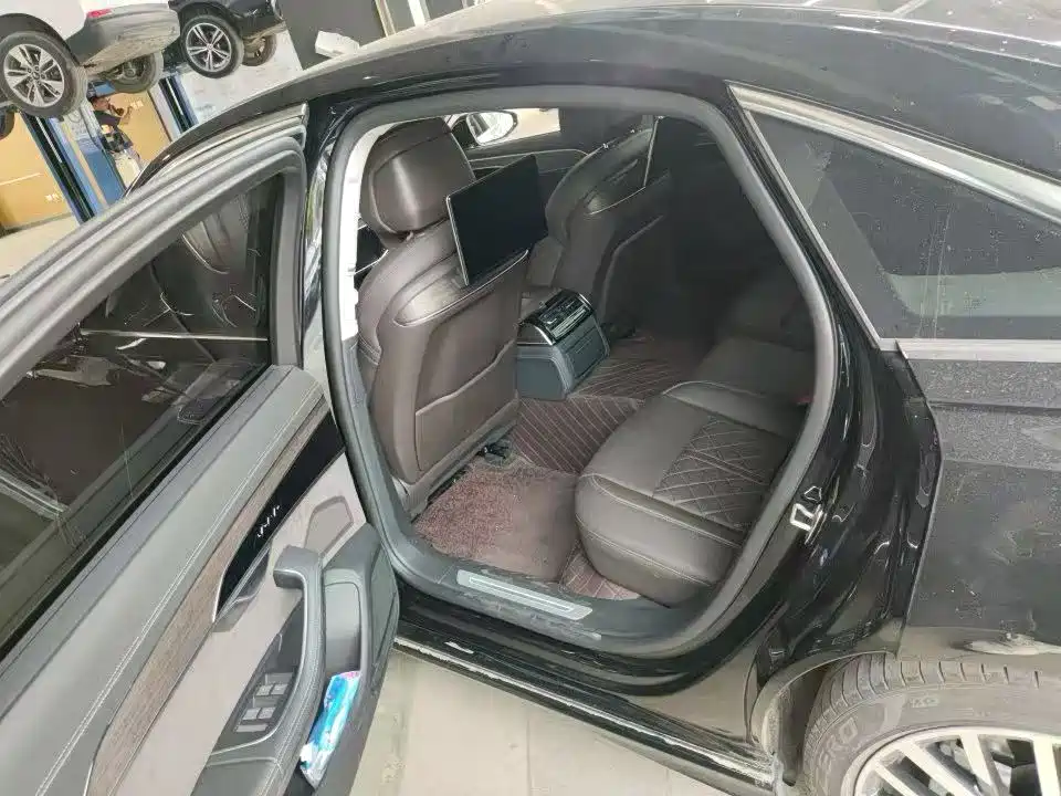 Audi A8 2023
