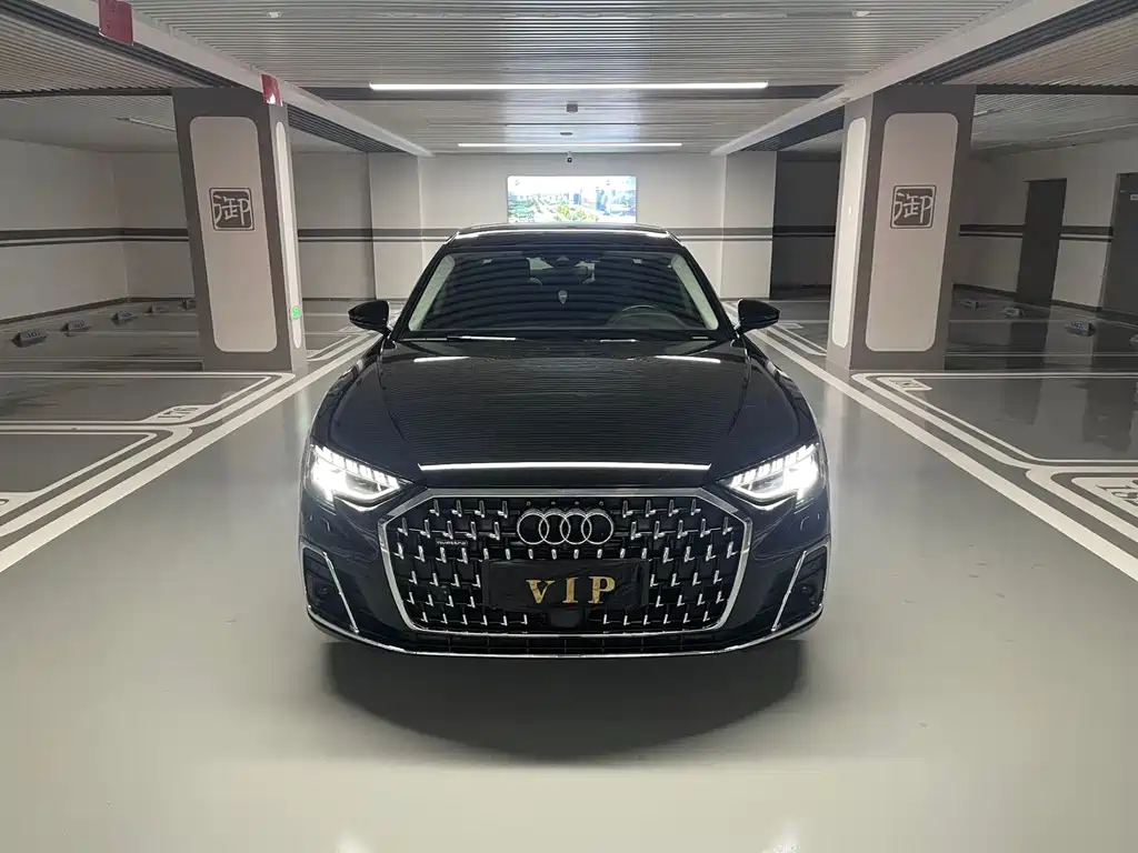 Audi A8 2023