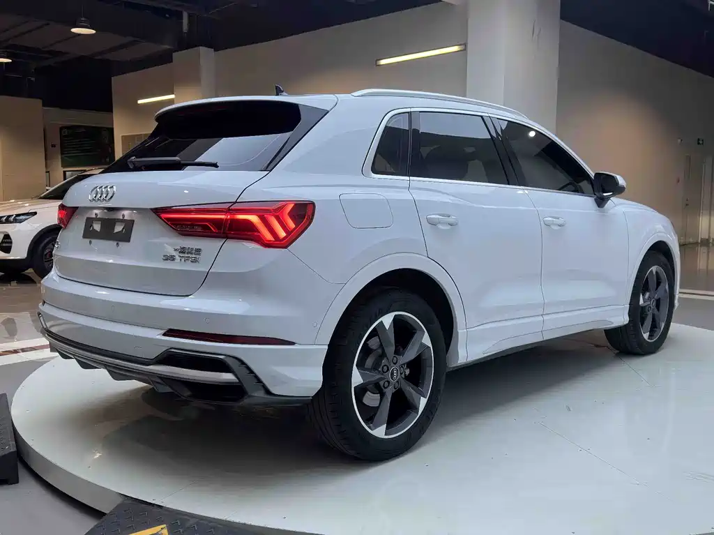Audi Q3 2022