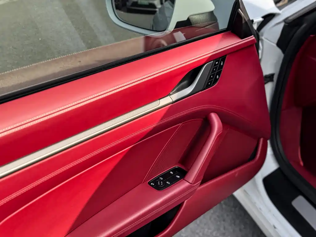 Porsche 911 2023