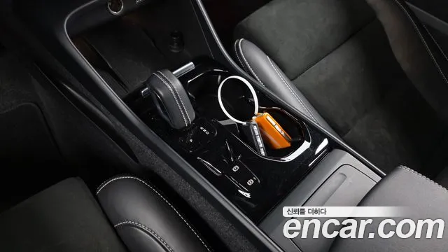 Volvo XC40 2021