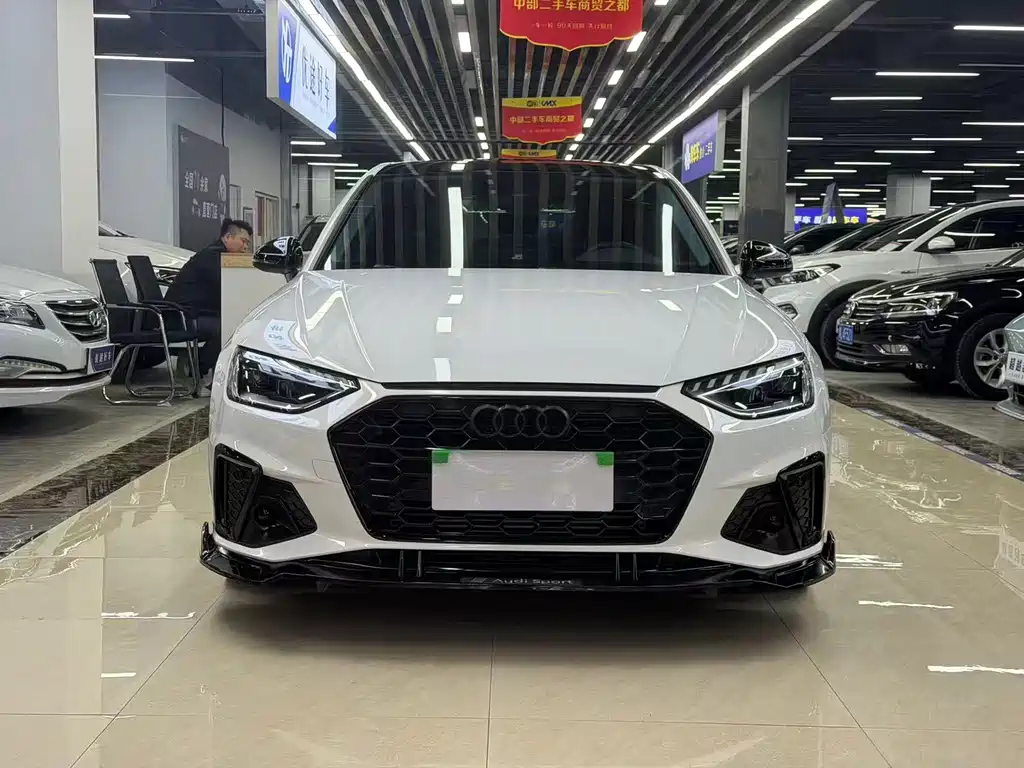 Audi A4 2023
