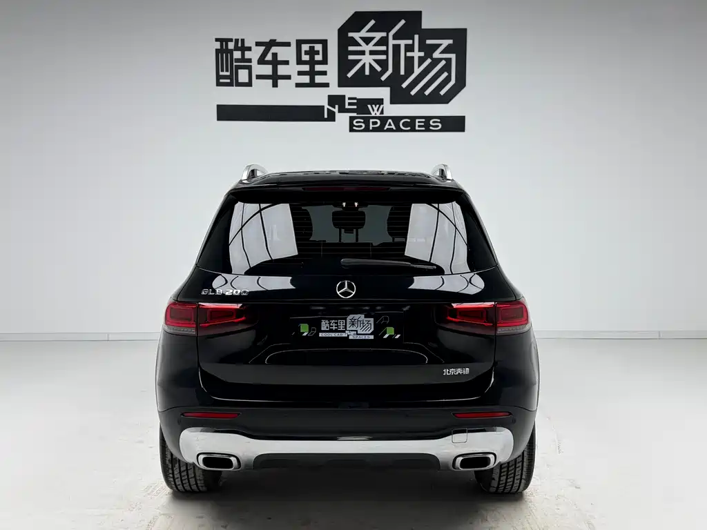 Mercedes-Benz GLB 2023