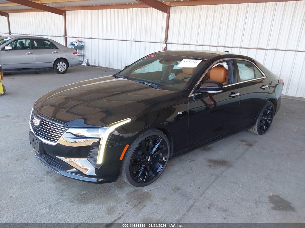 Cadillac CT4 2021