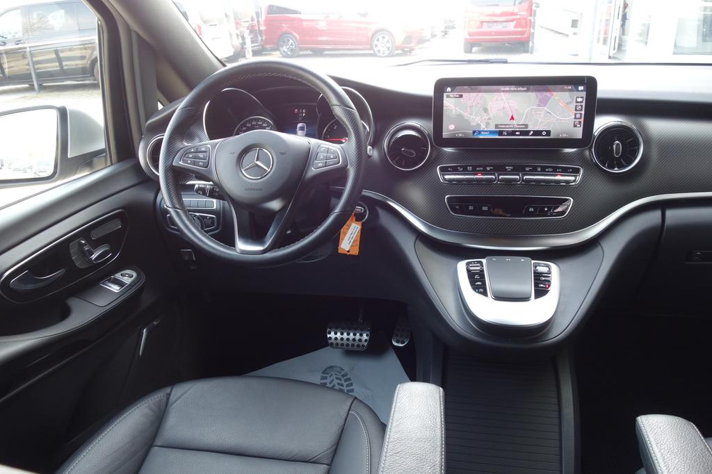 Mercedes-Benz V 300 2022