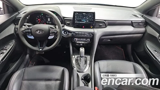 Hyundai Veloster 2021