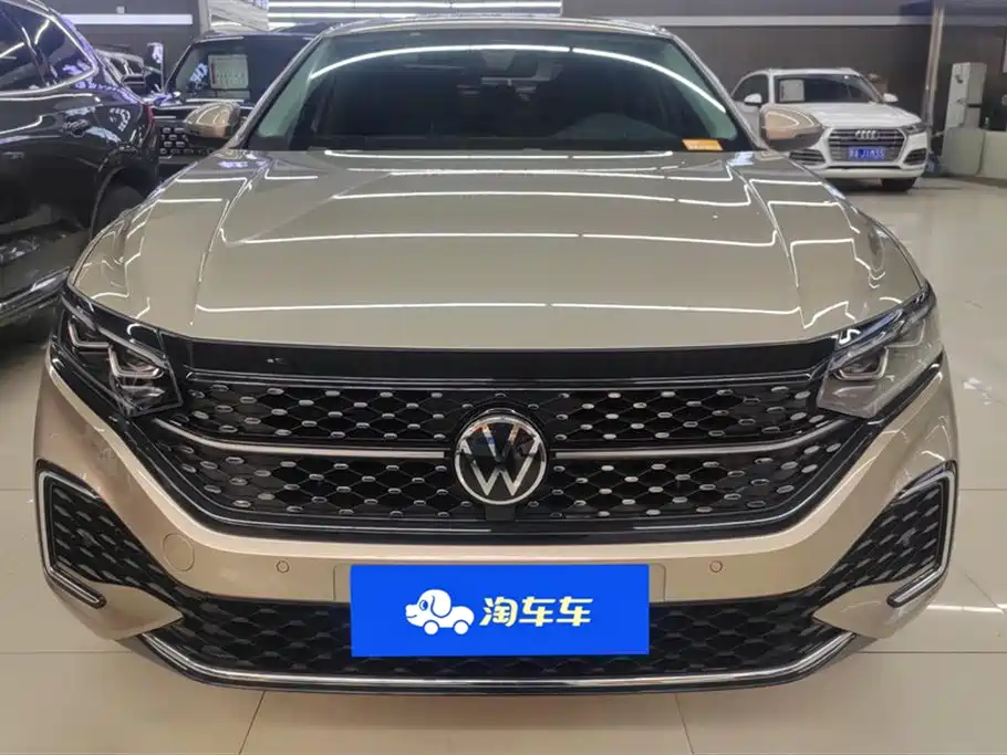 Volkswagen Passat 2023