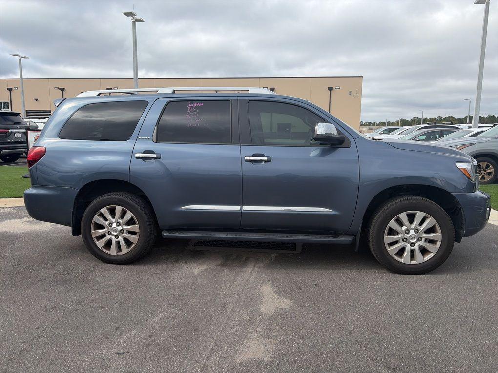 Toyota Sequoia 2021