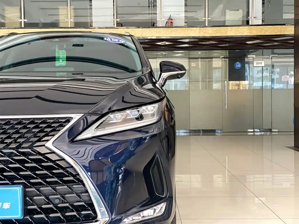 Lexus RX 2022
