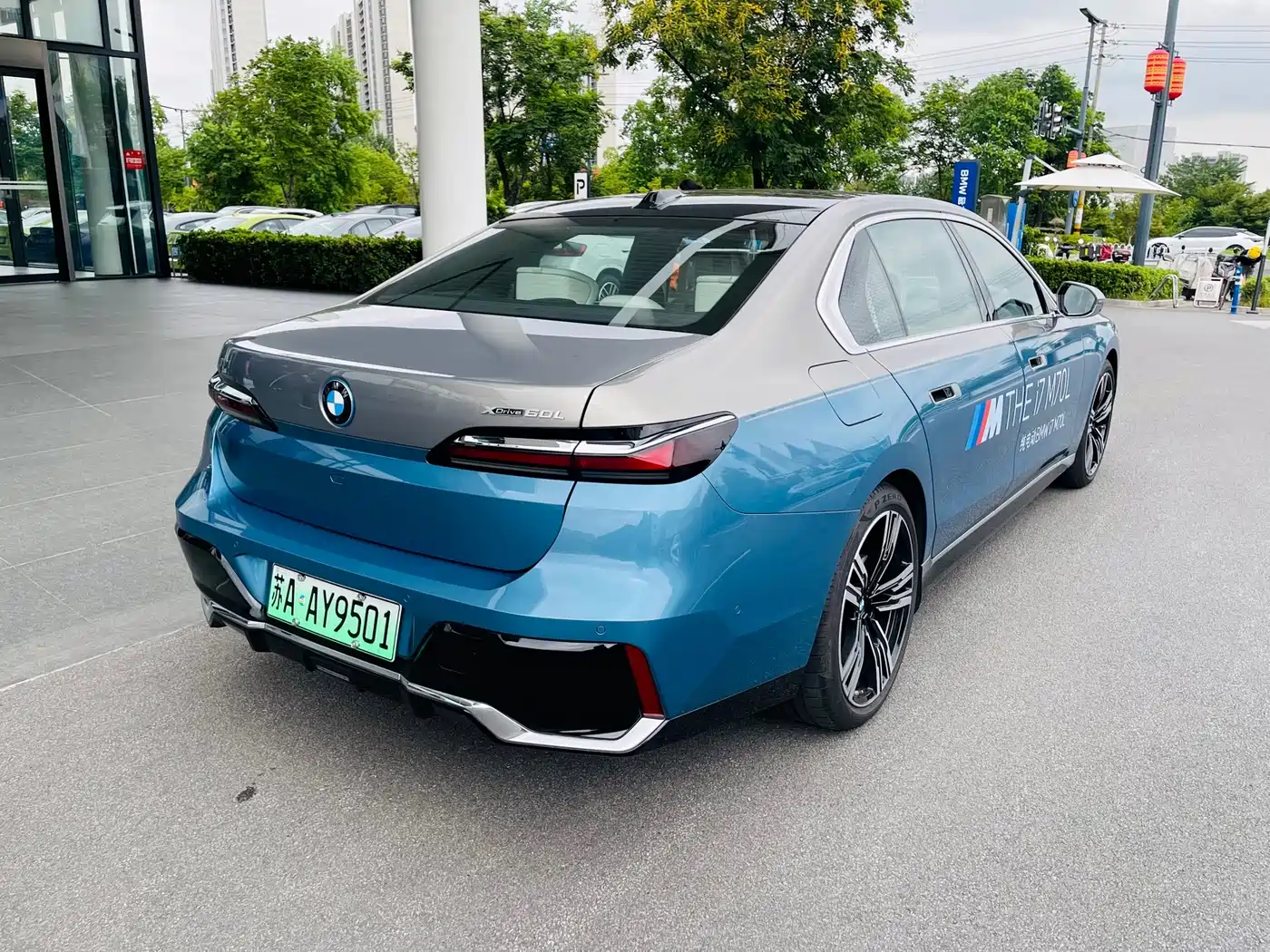 BMW i7 2025