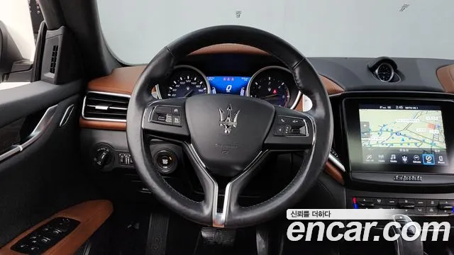 Maserati Ghibli 2020