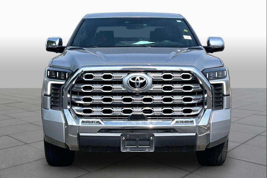 Toyota Tundra 2024