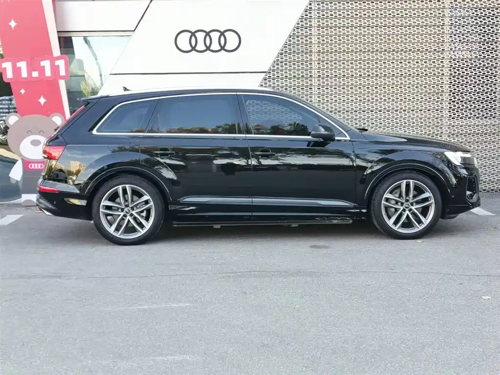 Audi Q7 2025