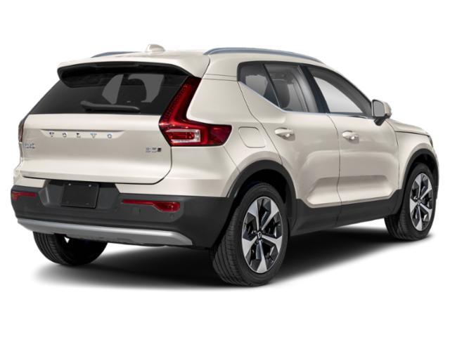 Volvo XC40 2025