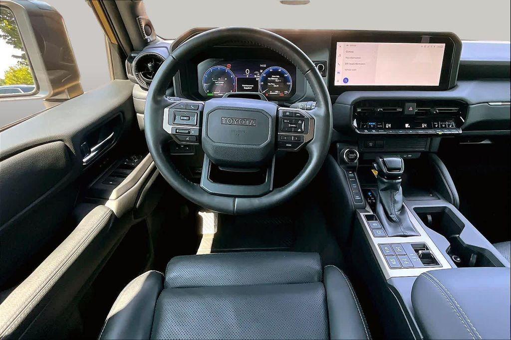Toyota Land Cruiser 2024