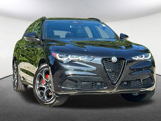 Alfa Romeo Stelvio 2025