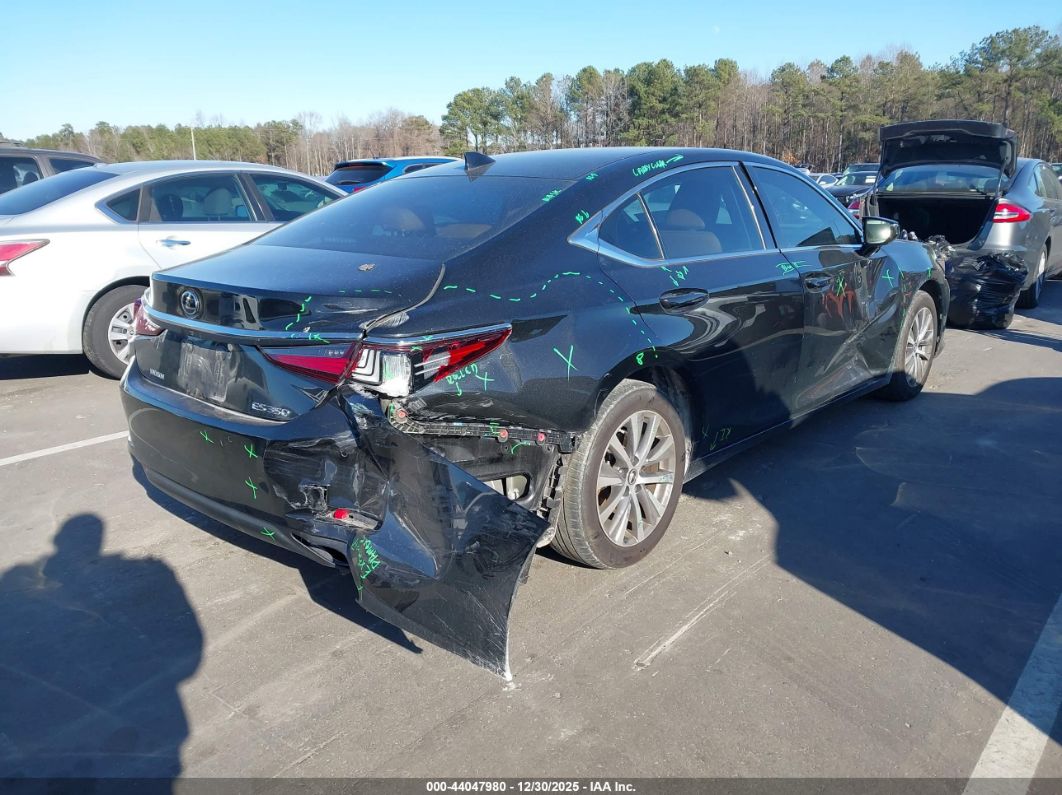 Lexus ES 2021