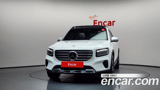 Mercedes-Benz GLB 2024