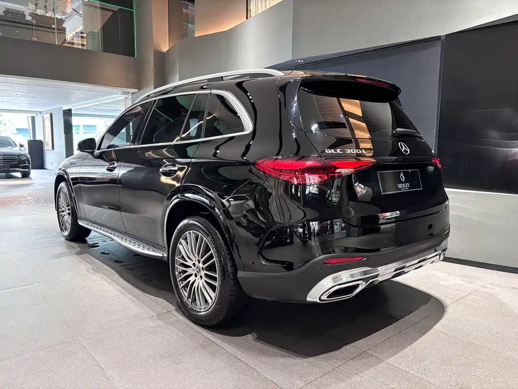 Mercedes-Benz GLC 2023