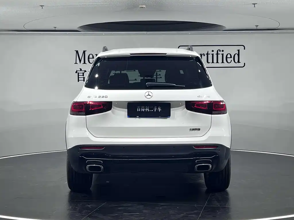Mercedes-Benz GLB 2023