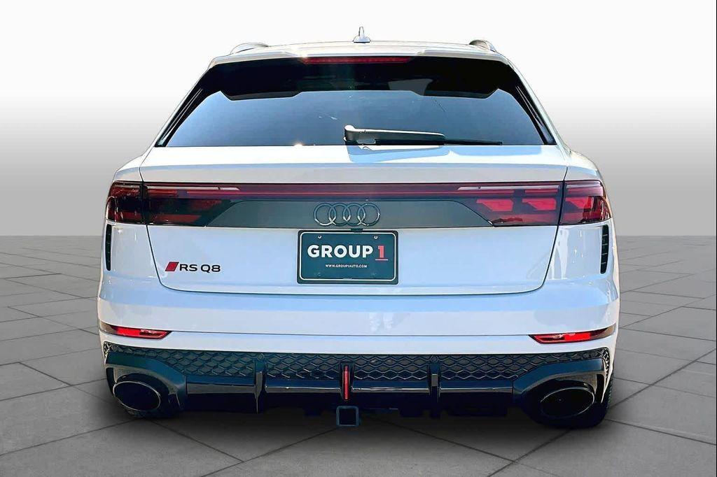 Audi RS Q8 2025
