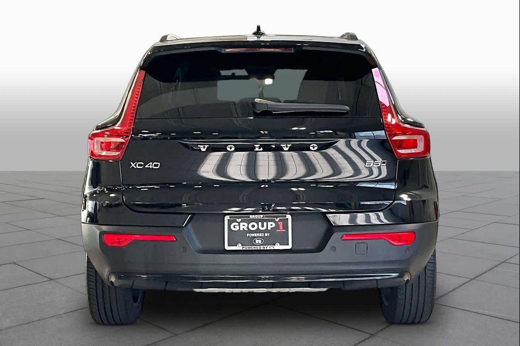Volvo XC40 2024