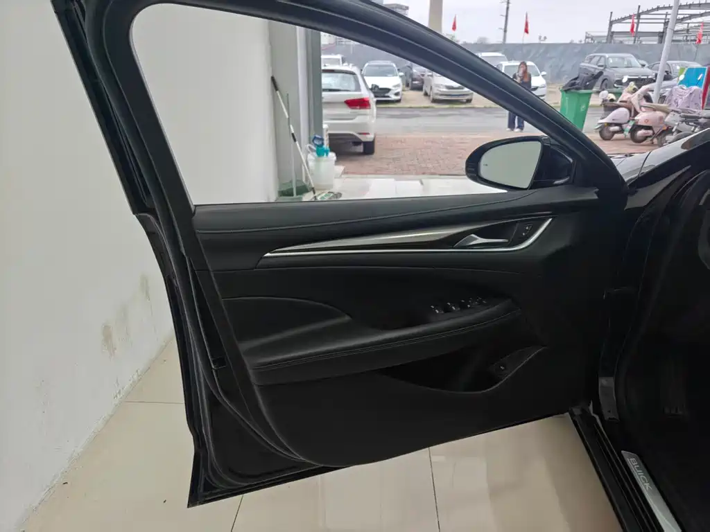 Buick LaCrosse 2021