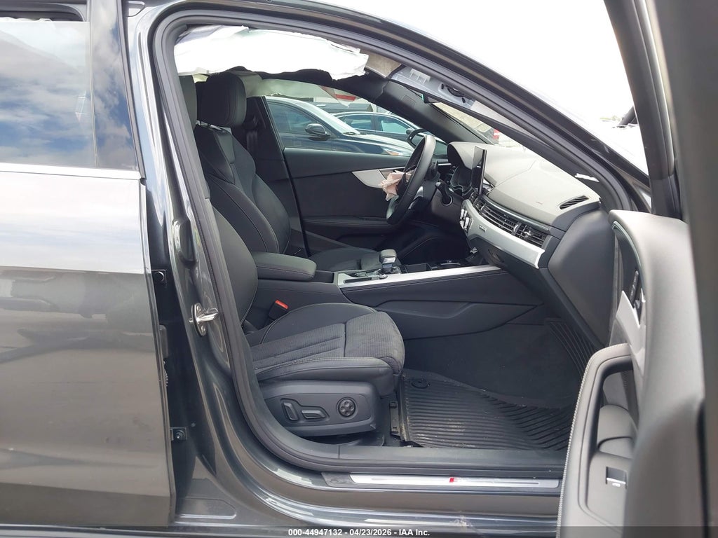 Audi A4 2023