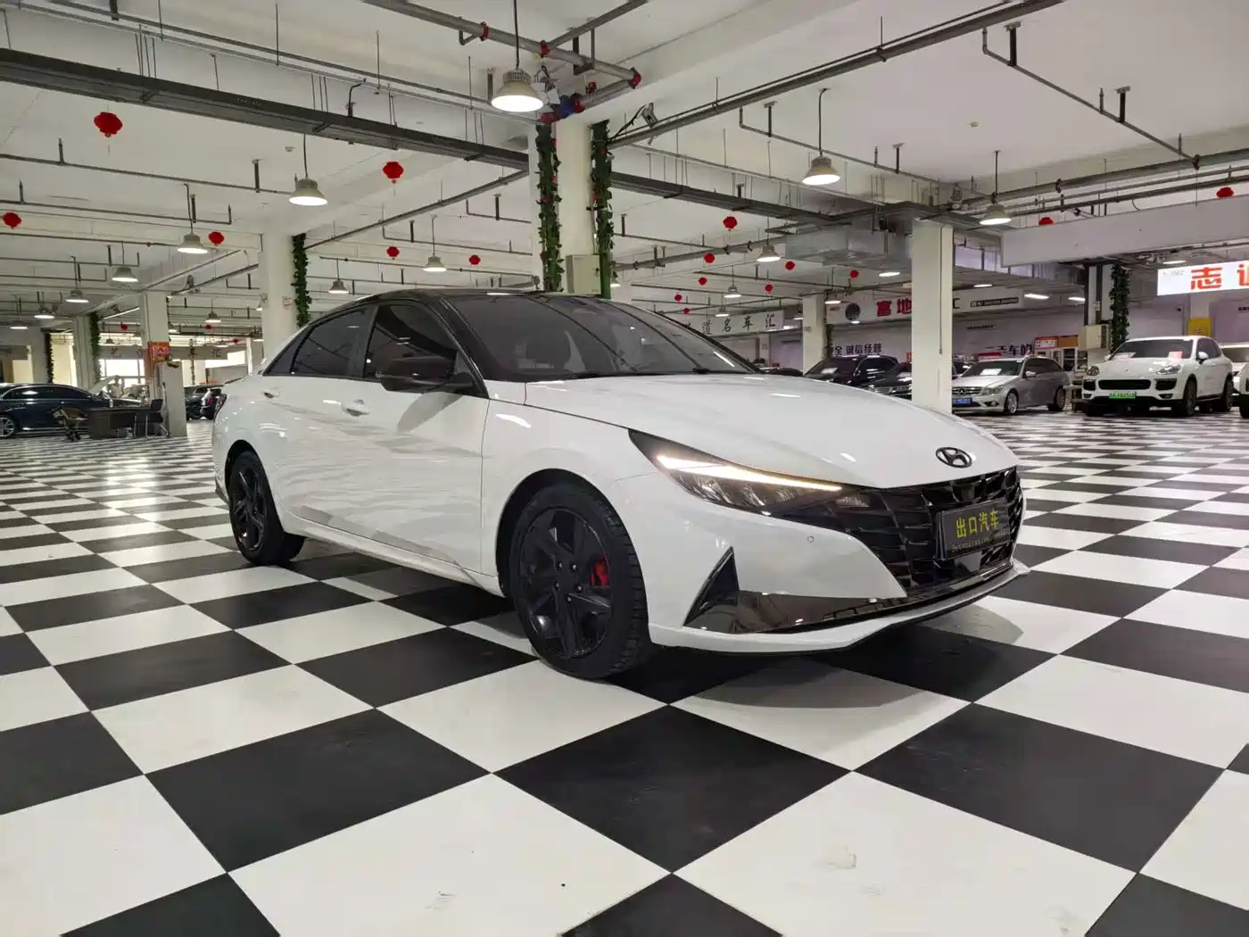 Hyundai Elantra 2023