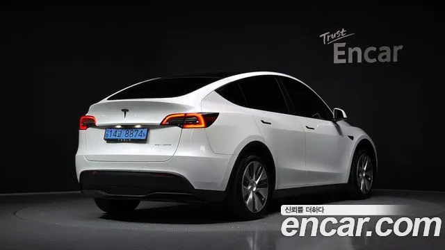 Tesla Model Y 2021