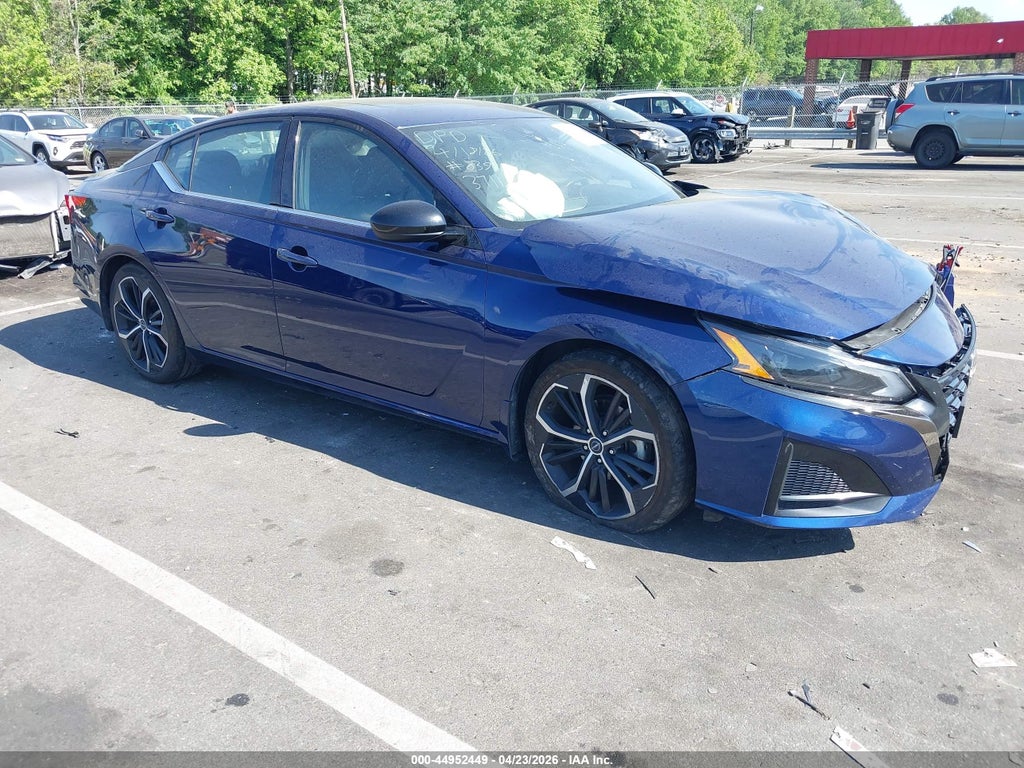 Nissan Altima 2024