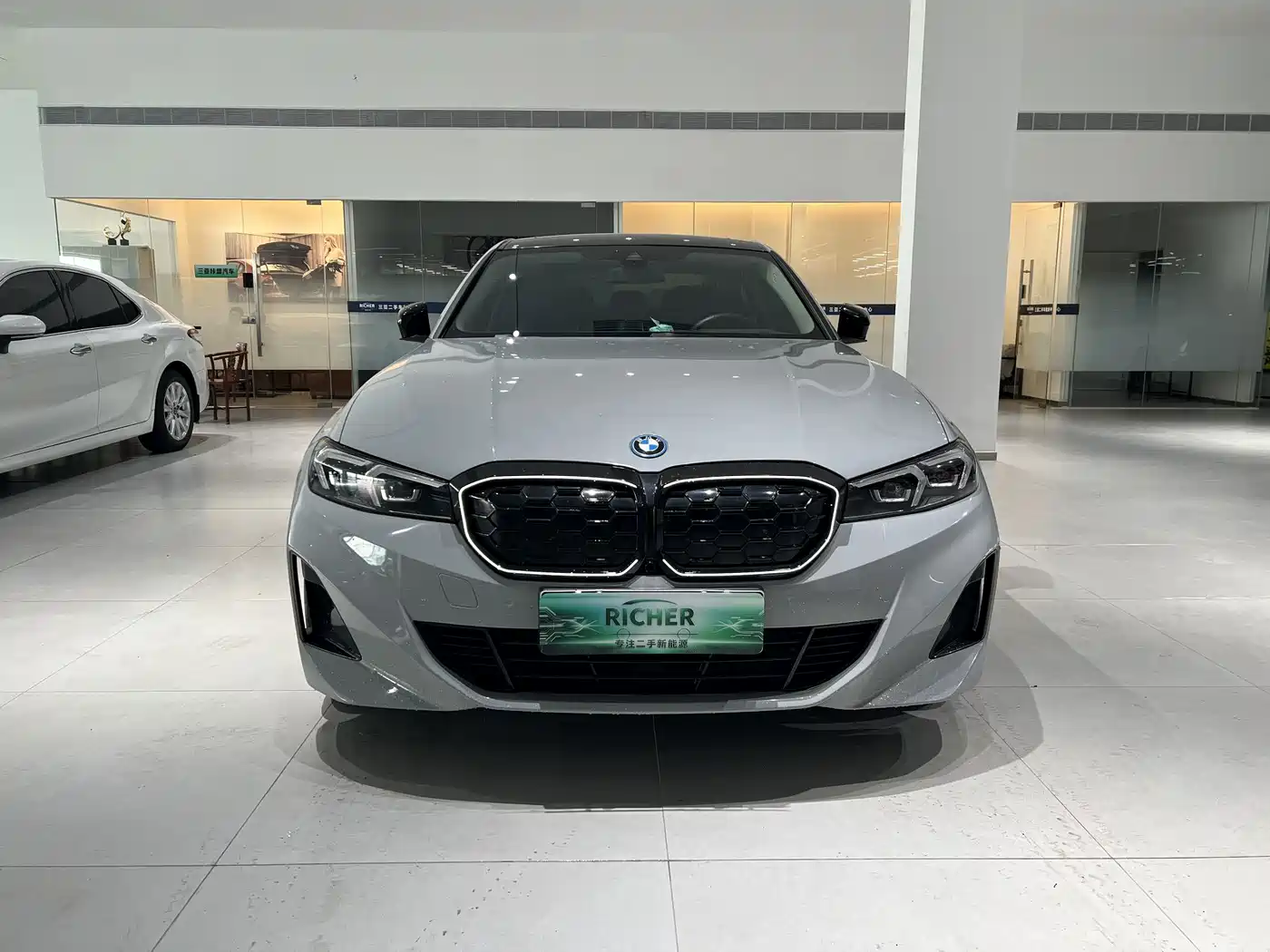 BMW i3 2024