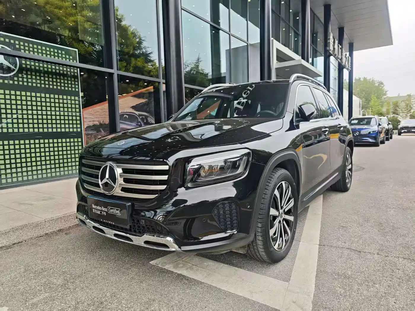 Mercedes-Benz GLB 2025