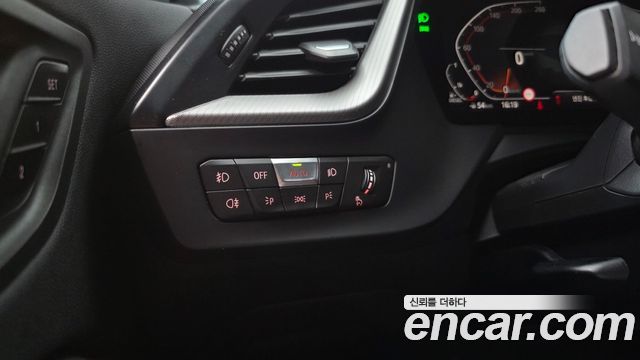 BMW 1 серии 2021